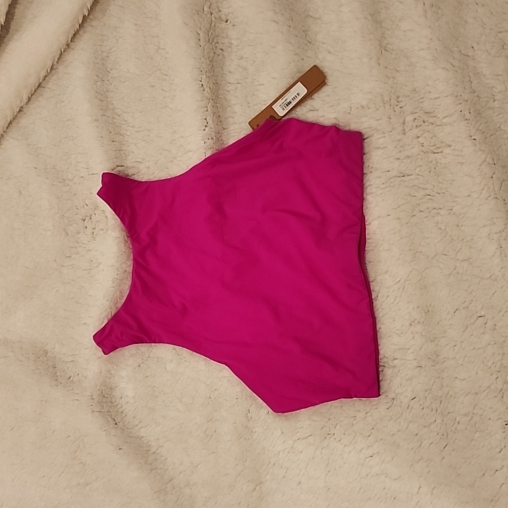 SKIMS FUCHSIA FITS EVERYONE CROP